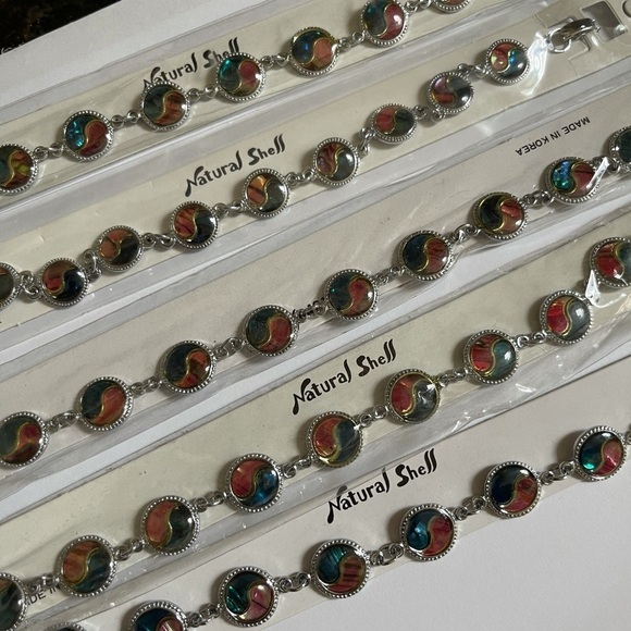 👋 3/$15 FASHION JEWERLY YING YANG BRACELET NWT - Picture 3 of 4